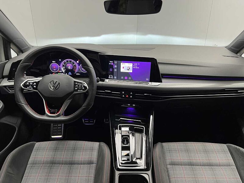 Volkswagen Golf VIII GTI 2.0 TSI DSG Klima Navi
