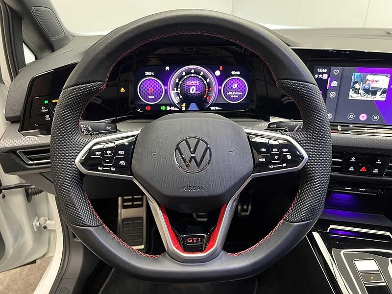 Volkswagen Golf VIII GTI 2.0 TSI DSG Klima Navi