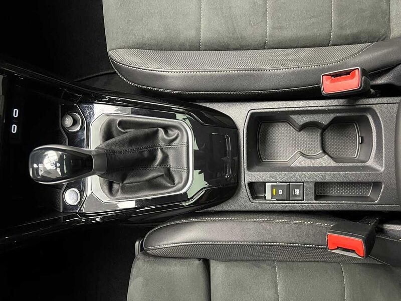 Volkswagen T-Roc 1.5 TSI DSG Style Panorama Klima Navi