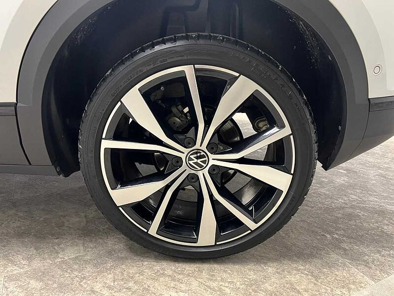 Volkswagen T-Roc 1.5 TSI DSG Style Panorama Klima Navi