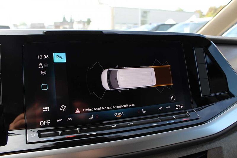 Volkswagen MULTIVAN 2.0 TDI DSG / AHK / NAVI / HEAD UP / LEDER Life Up!