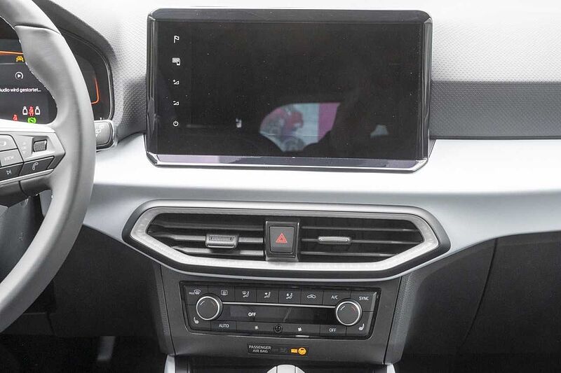 SEAT Arona Road Edition 1.0 TSI DSG LED+NAV+Kamera+Allw