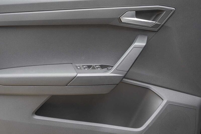 SEAT Arona Road Edition 1.0 TSI DSG LED+NAV+Kamera+Allw