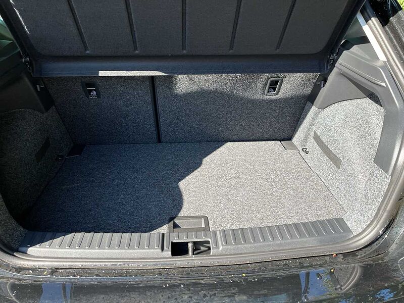 SEAT IBIZA ROAD EDITION 1.0 TSI RFK+VOLL LED+NAVI+SHZ