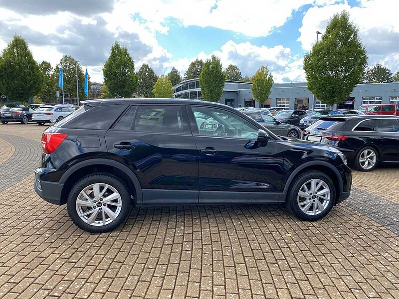 Audi Q2 35 TFSI S-Tronic*RFK*LED*AW-REIFEN*PDC*SHZ*