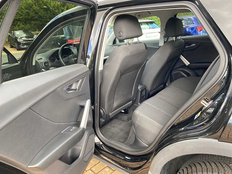 Audi Q2 35 TFSI S-Tronic*RFK*LED*AW-REIFEN*PDC*SHZ*