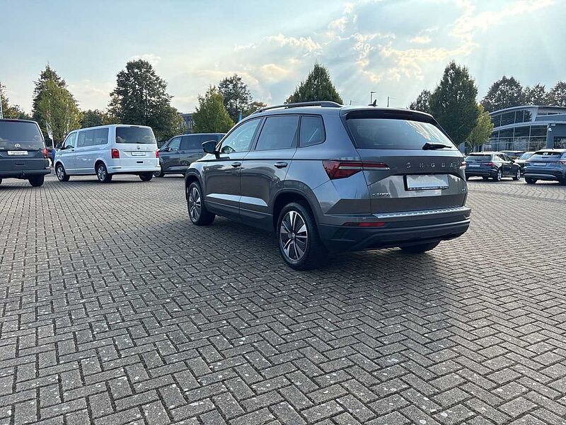 SKODA Karoq 2.0 TDI DSG Tour 4X4*AHK*MATRIX*DCC*ACC*RFK