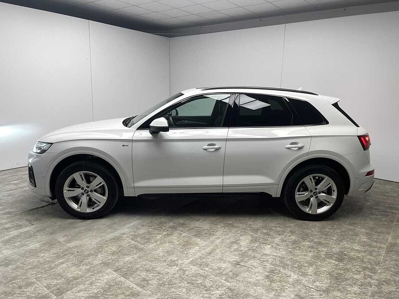 Audi Q5 40 TDI quattro S line RS Sitze + Panorama