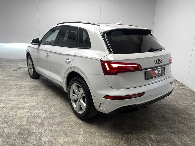 Audi Q5 40 TDI quattro S line RS Sitze + Panorama