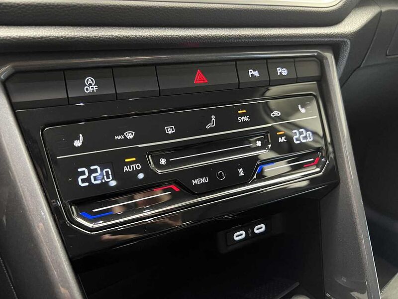 Volkswagen T-Roc 1.5 TSI DSG Style Klima Navi