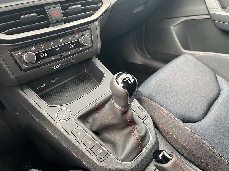 SEAT IBIZA FR 1.0 TSI RFK+NAVI+CARPLAY+LED+SHZ+PDC