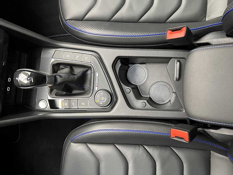Volkswagen Tiguan R 2.0 TSI DSG 4Motion Akra-Pano Klima