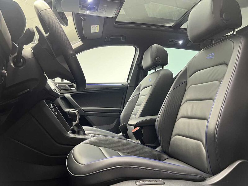 Volkswagen Tiguan R 2.0 TSI DSG 4Motion Akra-Pano Klima