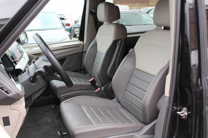 Volkswagen MULTIVAN 2.0 TDI DSG / AHK / LEDER / HEAD UP / NAVI Life Up!