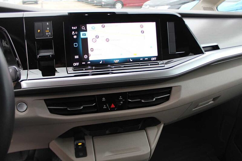 Volkswagen MULTIVAN 2.0 TDI DSG / AHK / LEDER / HEAD UP / NAVI Life Up!