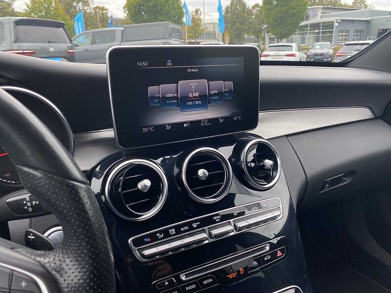 Mercedes-Benz C 400 T Avantgarde 4Matic C 400 T*STHZG*PANO*LED