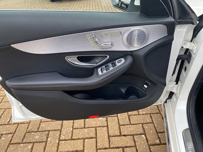 Mercedes-Benz C 400 T Avantgarde 4Matic C 400 T*STHZG*PANO*LED