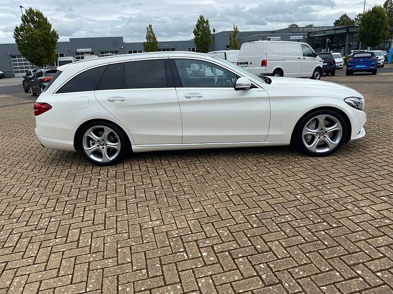 Mercedes-Benz C 400 T Avantgarde 4Matic C 400 T*STHZG*PANO*LED