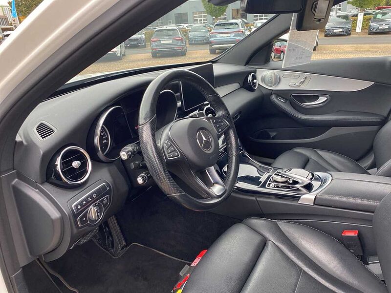 Mercedes-Benz C 400 T Avantgarde 4Matic C 400 T*STHZG*PANO*LED