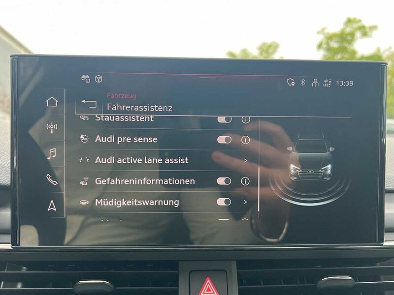 Audi A4 40 2.0 TFSI Avant S line * ACC *Smart. -Inter