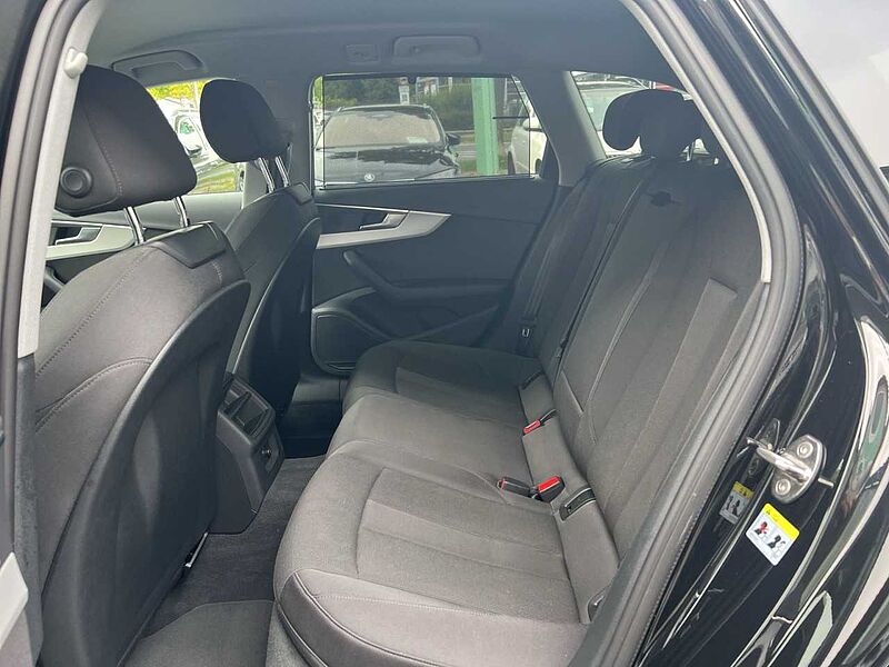 Audi A4 40 2.0 TFSI Avant S line * ACC *Smart. -Inter