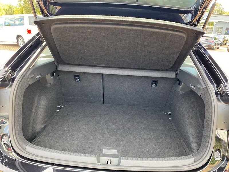 Volkswagen Taigo 1.0 TSI LED*AC*Car-Play*DAB*SH* Klima