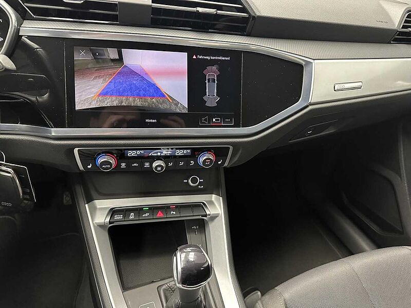 Audi Q3 45 TFSIe S-tronic S line Klima Navi