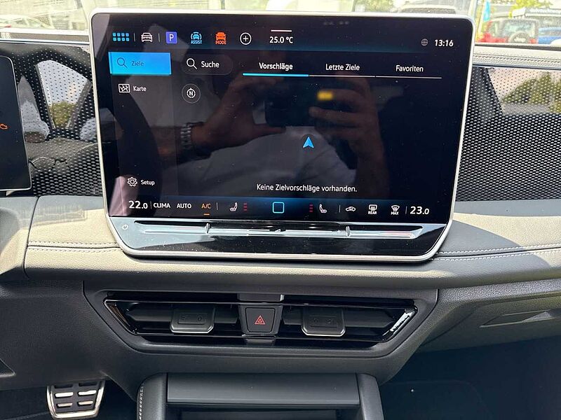 Volkswagen Tiguan GOAL 2,0 l TDI SCR DSG*AHK*ACC*GRA*APP*