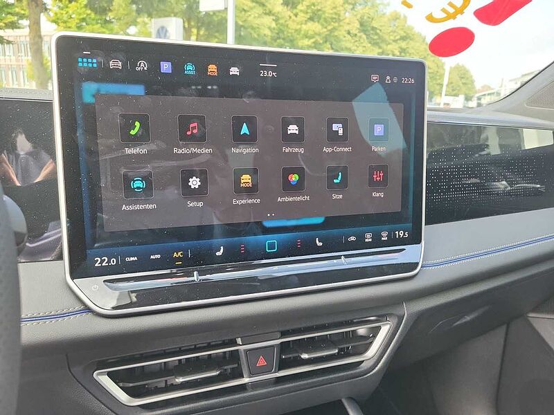 Volkswagen Tiguan R-Line 2,0 l TDI SCR DSG*AHK*360*RFK*ACC*