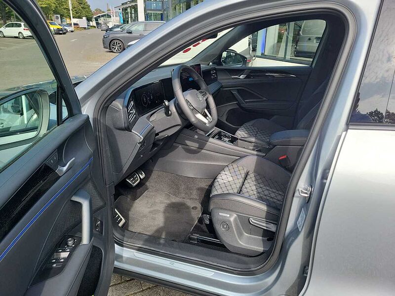 Volkswagen Tiguan R-Line 2,0 l TDI SCR DSG*AHK*360*RFK*ACC*