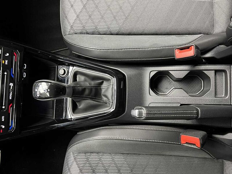 Volkswagen T-Cross 1.5 TSI DSG R-Line Klima Navi