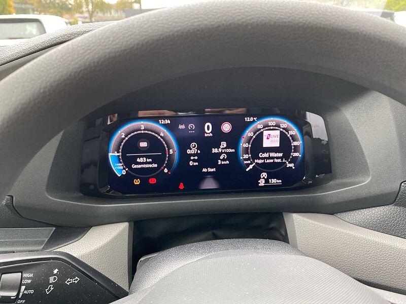 Volkswagen Crafter 35 Kasten Motor: 2,0 l TDI EU6-EA SCR 103 kW Getriebe: Frontantrieb 6-Ga