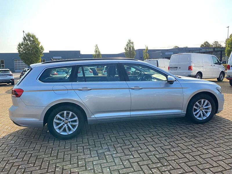 Volkswagen Passat Variant 2.0 TDI Business*AHK*LED*ACC*GRA*