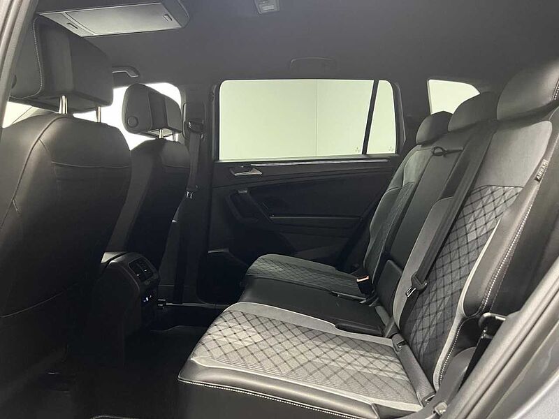 Volkswagen Tiguan Allspace 2.0 TDI DSG R-Line 4Motion