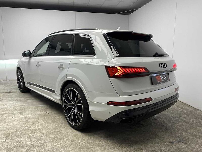 Audi Q7 50 TDI quattro competition plus Alcantarahimmel + Nachtsicht