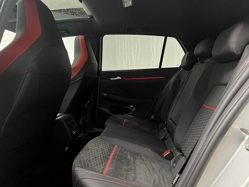 Volkswagen Golf VIII GTI Clubsport 2.0 TSI DSG Klima Navi