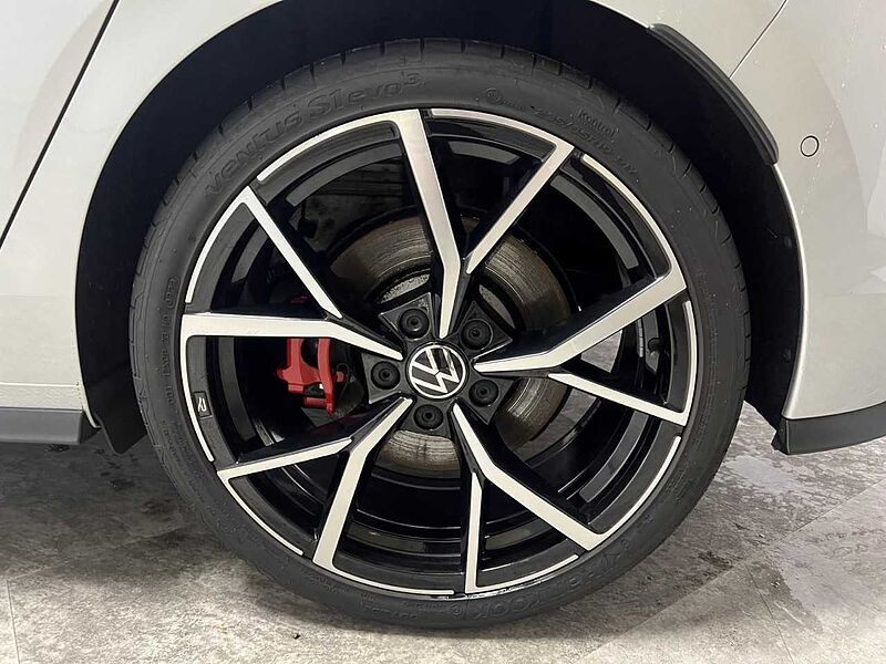 Volkswagen Golf VIII GTI Clubsport 2.0 TSI DSG Klima Navi