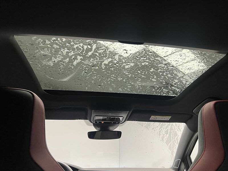 Volkswagen Golf VIII GTI Clubsport 2.0 TSI DSG Klima Navi