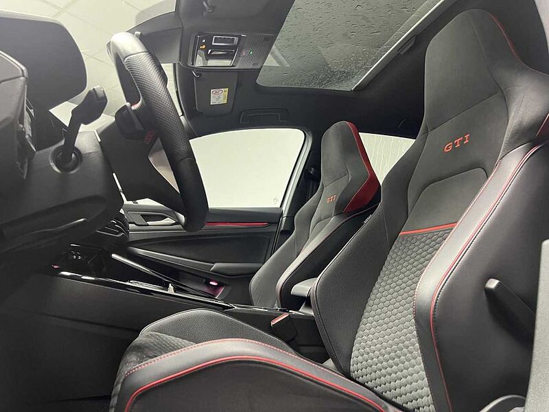 Volkswagen Golf VIII GTI Clubsport 2.0 TSI DSG Klima Navi