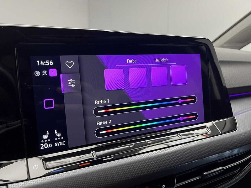 Volkswagen Golf VIII 2.0 TDI DSG Active Panorama Klima