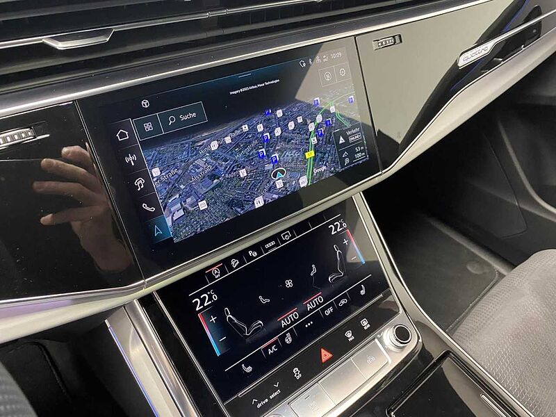 Audi Q8 55 3.0 TFSI quattro S-Line 23 Zoll + Matrix