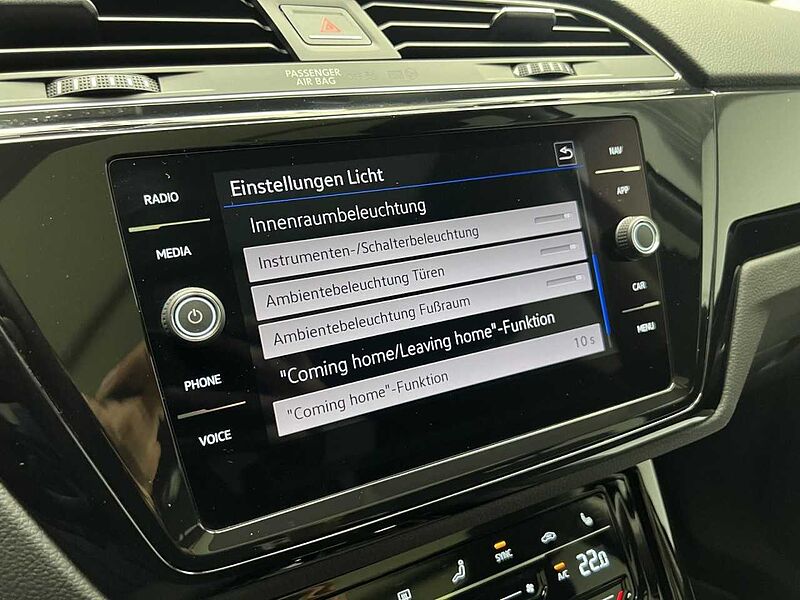 Volkswagen Touran 2.0 TDI DSG Highline Panorama Klima Navi