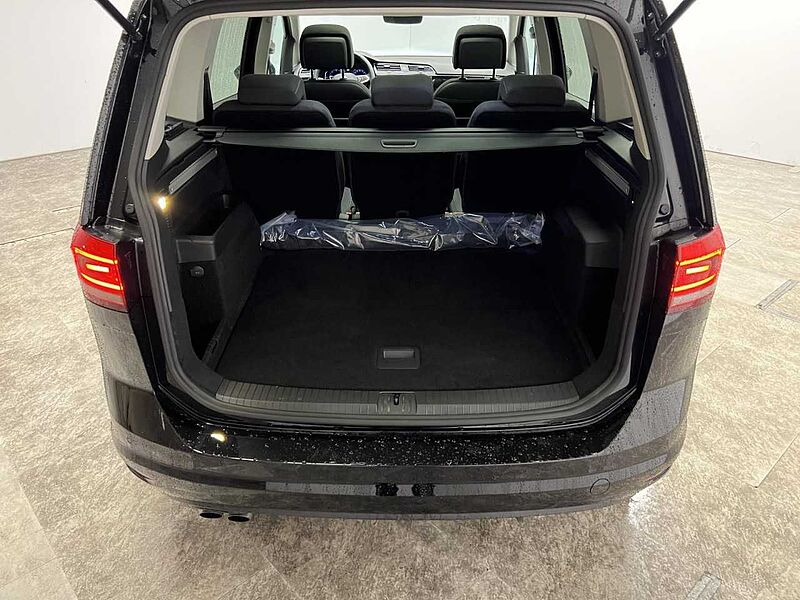 Volkswagen Touran 2.0 TDI DSG Highline Panorama Klima Navi