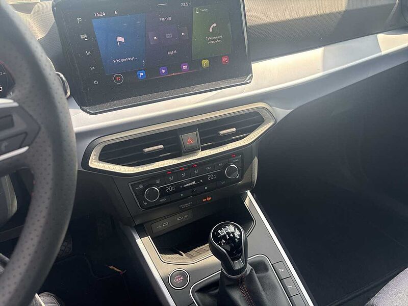 SEAT ARONA FR 1.0 TSI ACC+RFK+NAVI+LED+PDC+SHZ+DAB+