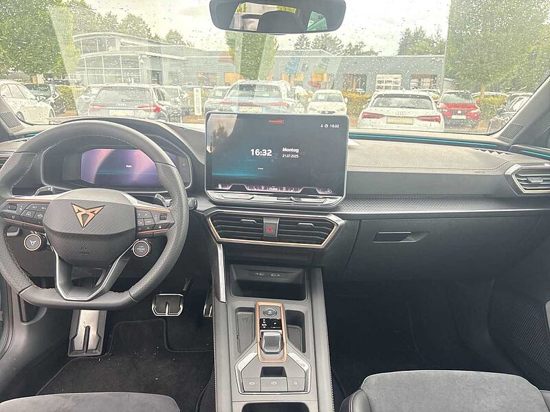 CUPRA LEON SPORTSTOURER VZ 1.5 e-HYBRID ACC+PANO+RFK+