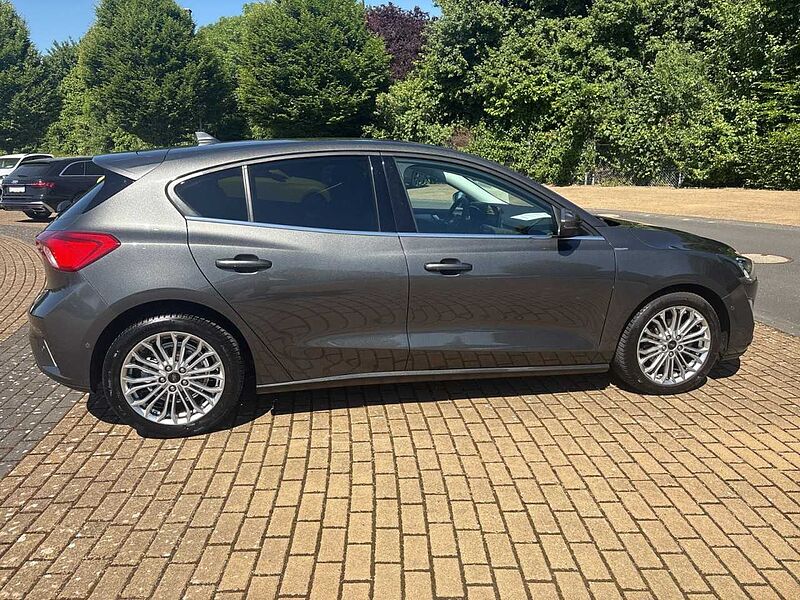 Ford Focus 1.0 Ecoboost Titanium*LED*RFK*OPF*APP*NAVI