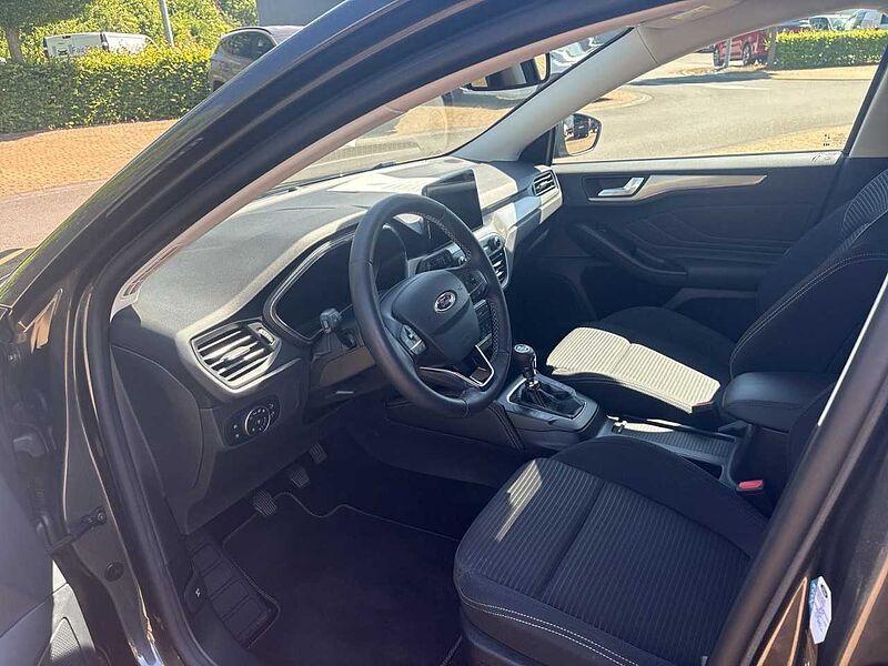 Ford Focus 1.0 Ecoboost Titanium*LED*RFK*OPF*APP*NAVI