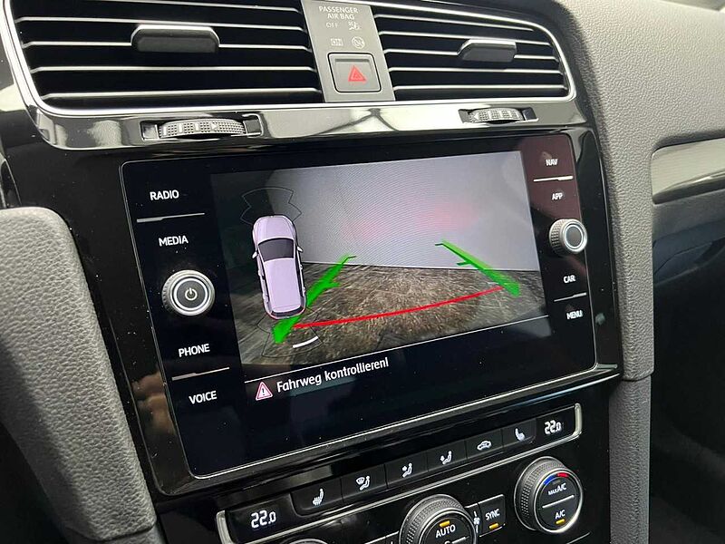 Volkswagen Golf VII 1.6 TDI Join Klima Navi Rückfahrkamera