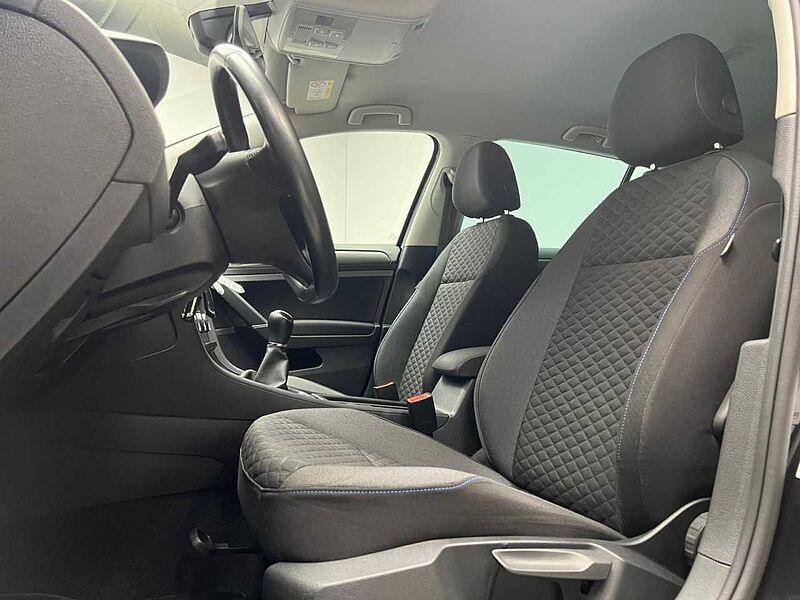 Volkswagen Golf VII 1.6 TDI Join Klima Navi Rückfahrkamera