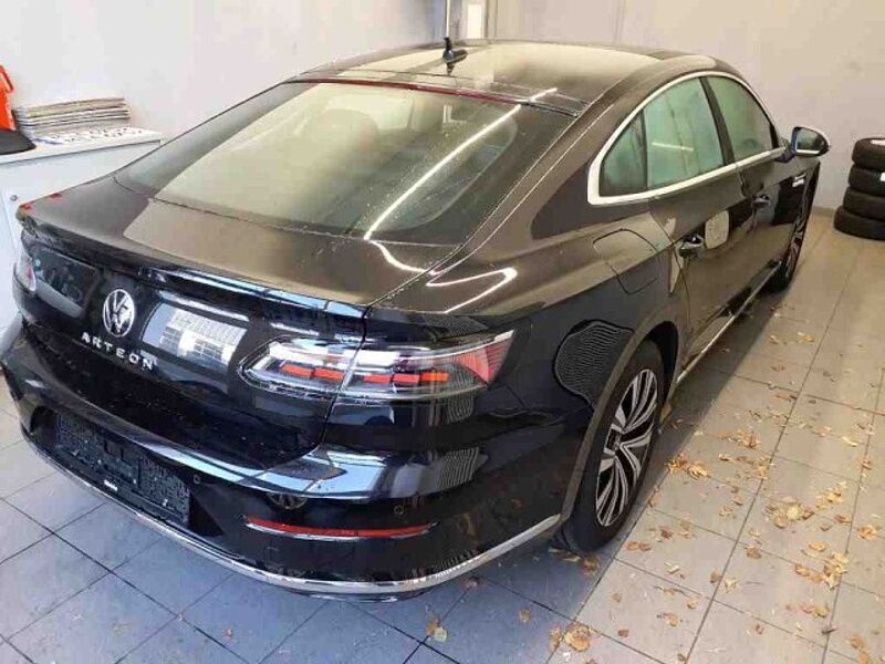 Volkswagen Arteon 2.0 TDI DSG Elegance Leder+Pano Klima